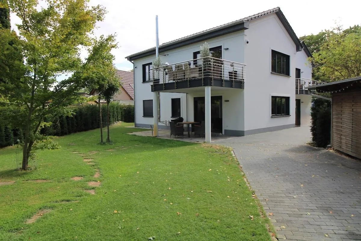 Apartment Grey Am See Mit Zugang Zeuthen